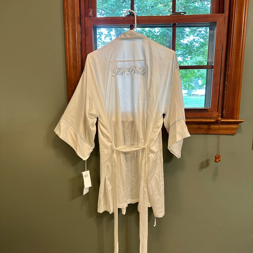 Bridal Nordstrom Ivory Satin Robe